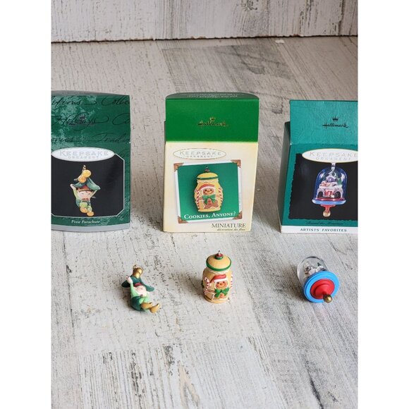 Hallmark miniature mom grandmother grandchild ornament variety set Xmas - Picture 7 of 7